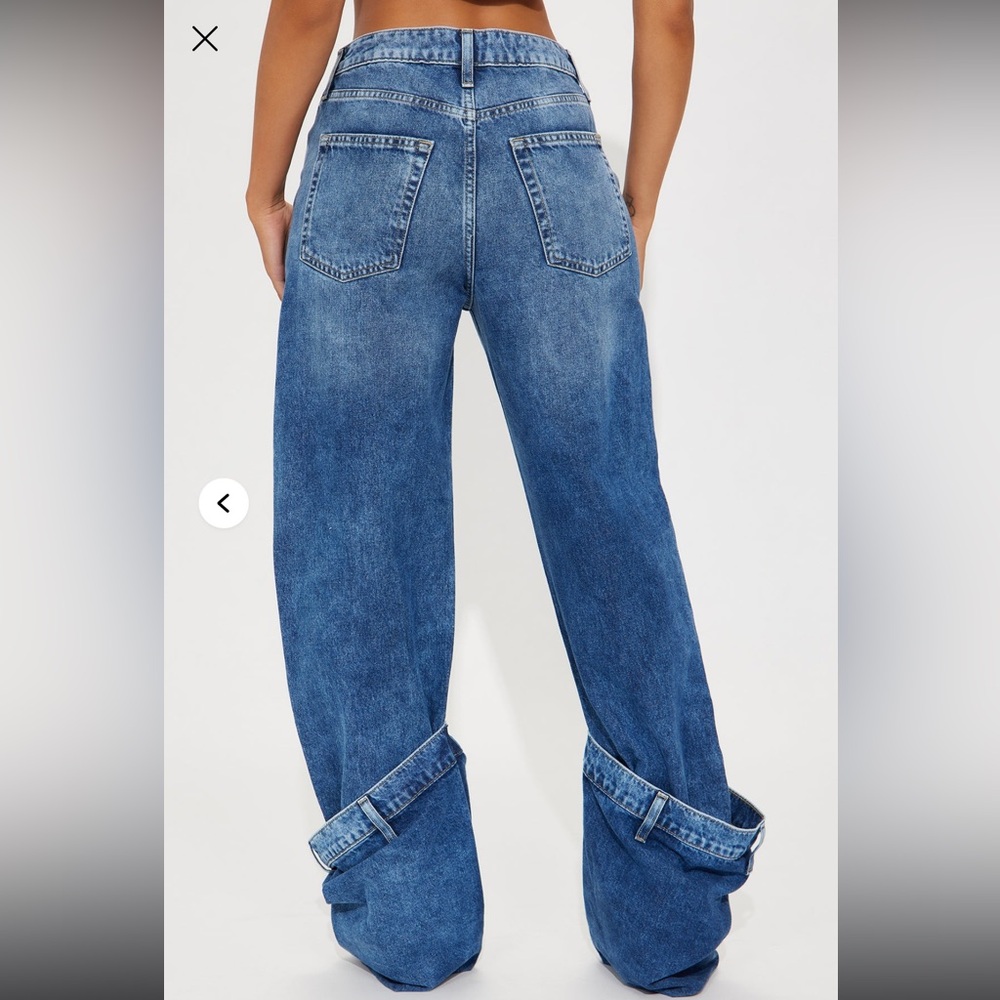 Fashion Nova Blue Straight Leg Jeans - Picture 4 of 4